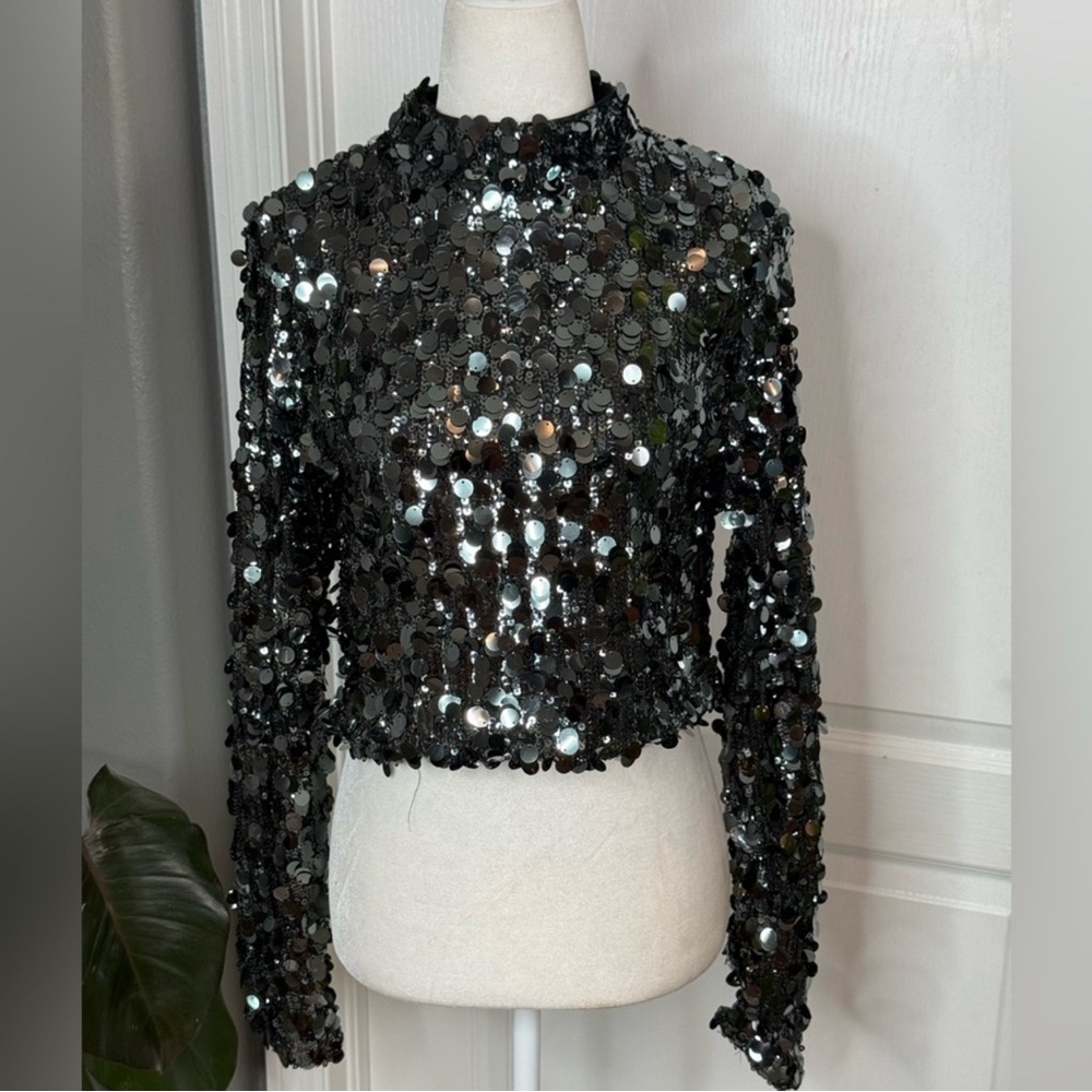 DKNY Jeans Gunmetal Sequin Cropped Top | Long Sleeve | Size L | NWT